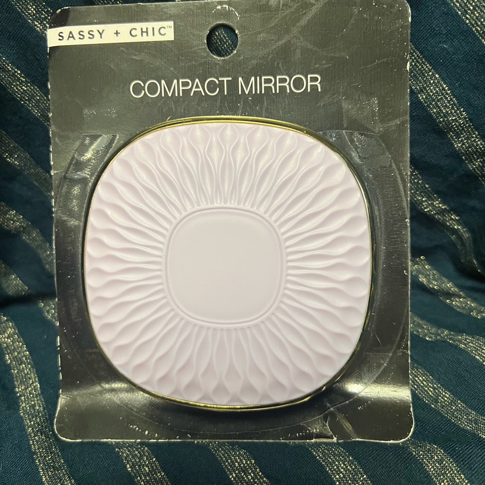 Source Unknown Lavender Compact Mirror